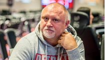 Marek Tatár chipleaduje €200,000 Pa***Poker NLH 8-max