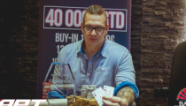 Austrian Poker Tour 40,000€ GTD – Final Day:Austrian Poker Tour 40,000€ GTD – Final Day: 4-way deal a víťazstvo Rakúskeho hráča Daniela Feirera! 