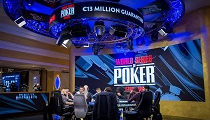 Sledujte NAŽIVO finále WSOPE 2018 PLO eventu