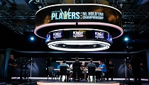 Posledných 38 hráčov na $25,000 PS NLHE Players Championship po Day 3