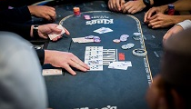 Trio Slovákov cez piatkové flighty €551,750 GTD IPS Main Eventu