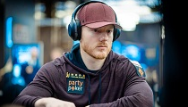 Jason Koon vedie prestížny $250,000 Super Higher Roller Bowl Russia