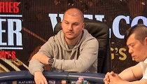 Dávid Berdis berie z final table Eureka Main Eventu skvelých €22,700