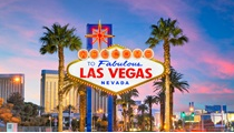 Turisti s vekom menej ako 40 rokov sú obviňovaní z úpadku kasínového priemyslu v Las Vegas