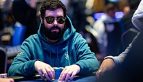 Murilo Garcia vedie finálovú osmičku, Max Neugebauer útočí na históriu vo WSOPE Main Evente 2025