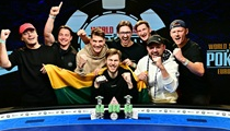 Kudzmanas šokoval finále: so 6-7 bustol kráľov a vyhral historický WSOPE Main Event za €2,000,000